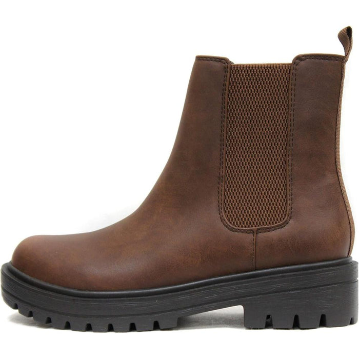 Lug Sole Chelsea Style Classic Boots