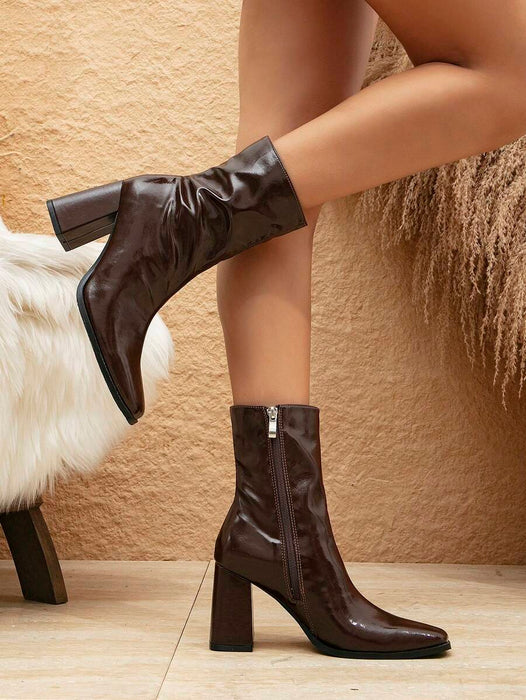 Short Boots With Square Base