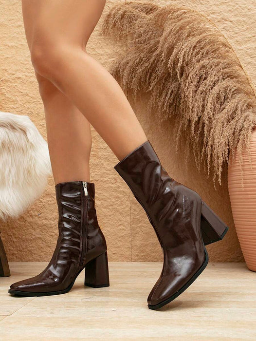 Short Boots With Square Base
